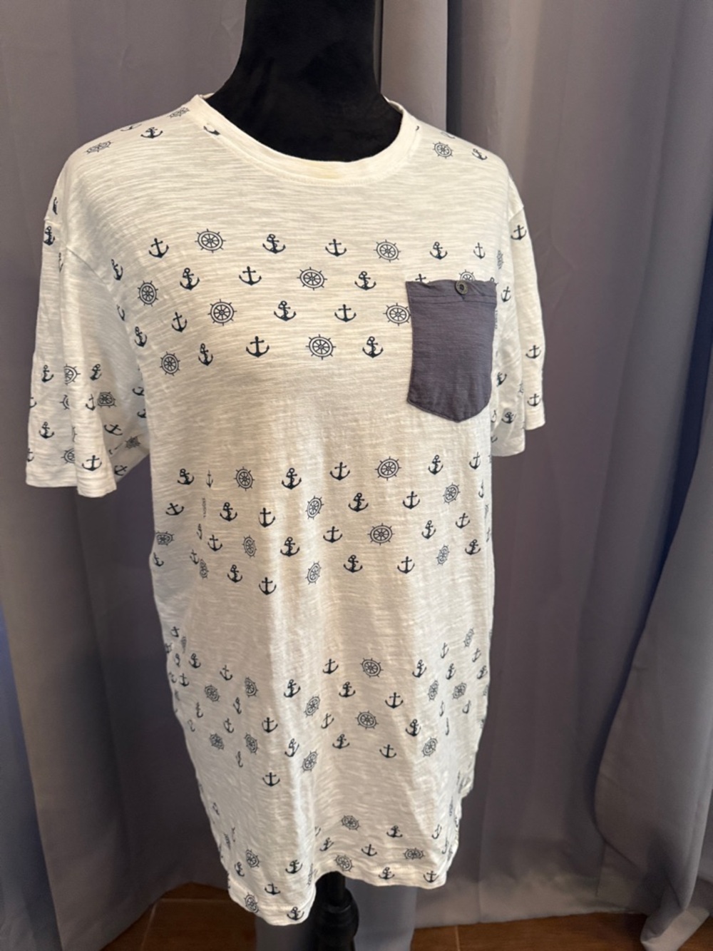 Free Planet White Short Sleeve Anchor Print Tee with Navy Pocket